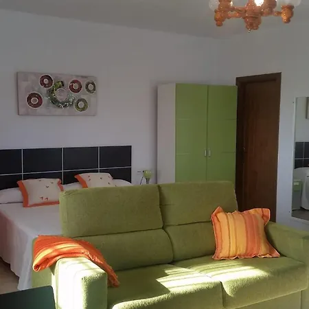 Loft Ajardinado En Roche Conil Feriehus