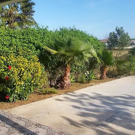 Сasa de vacaciones Loft Ajardinado En Roche Conil