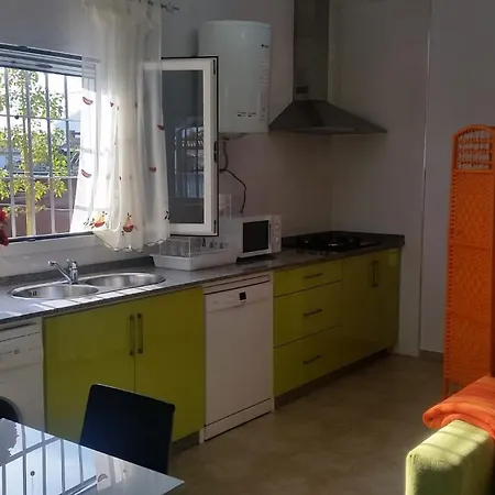 Loft Ajardinado En Roche Conil بيت للعطل كونيل ذي لا فرونتيرا