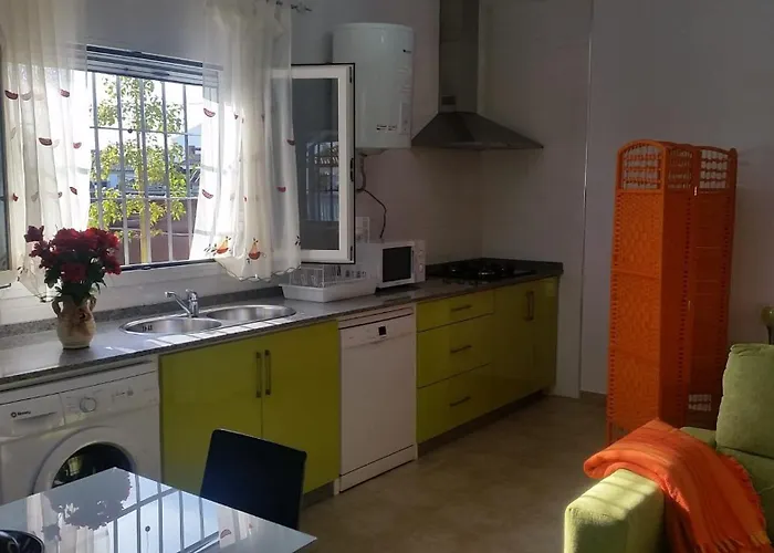 Loft Ajardinado En Roche Conil بيت للعطل كونيل ذي لا فرونتيرا